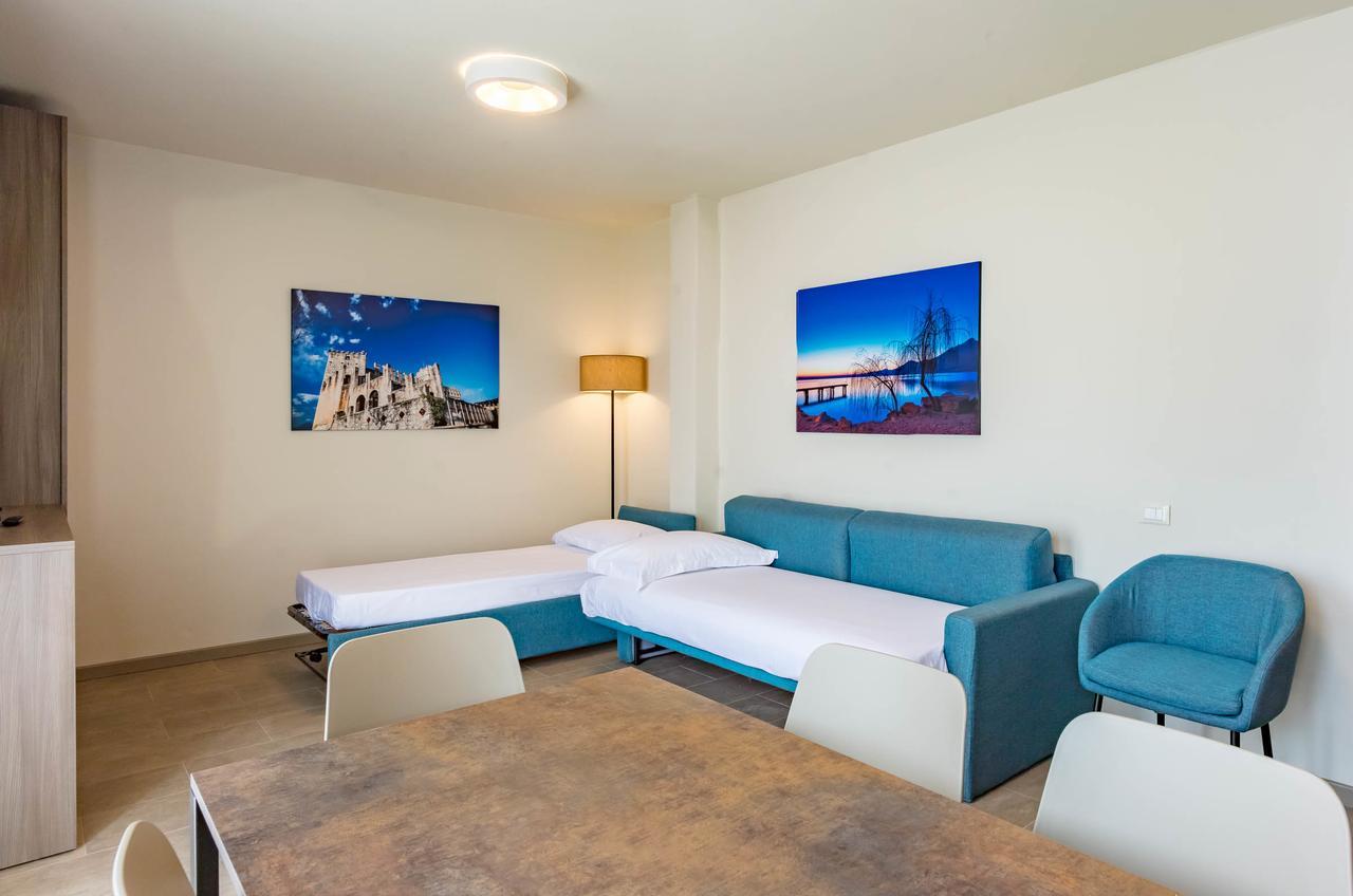 Le Torri Del Garda Familyspa Resort Торри-дель-Бенако Номер фото