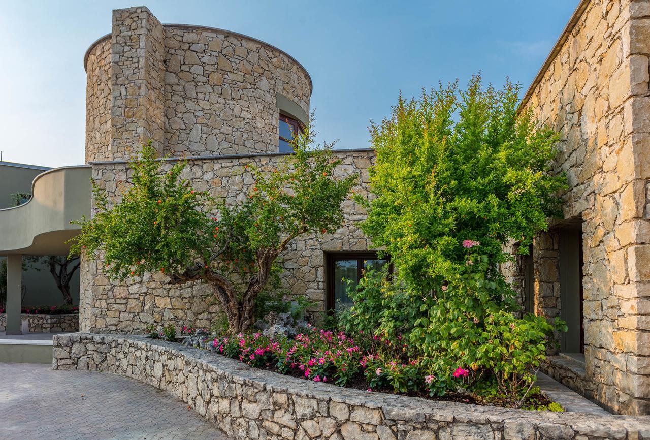 Le Torri Del Garda Familyspa Resort Торри-дель-Бенако Экстерьер фото