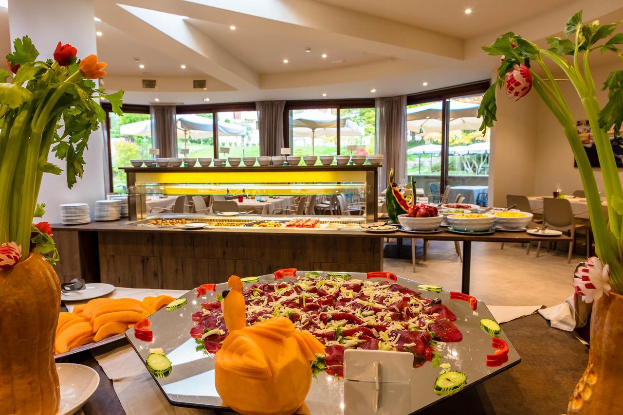 Le Torri Del Garda Familyspa Resort Торри-дель-Бенако Экстерьер фото