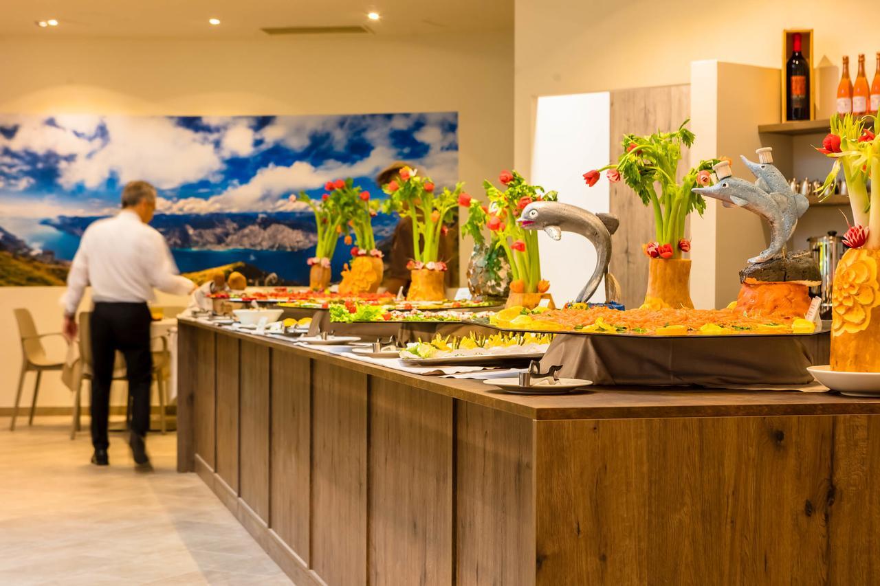 Le Torri Del Garda Familyspa Resort Торри-дель-Бенако Экстерьер фото
