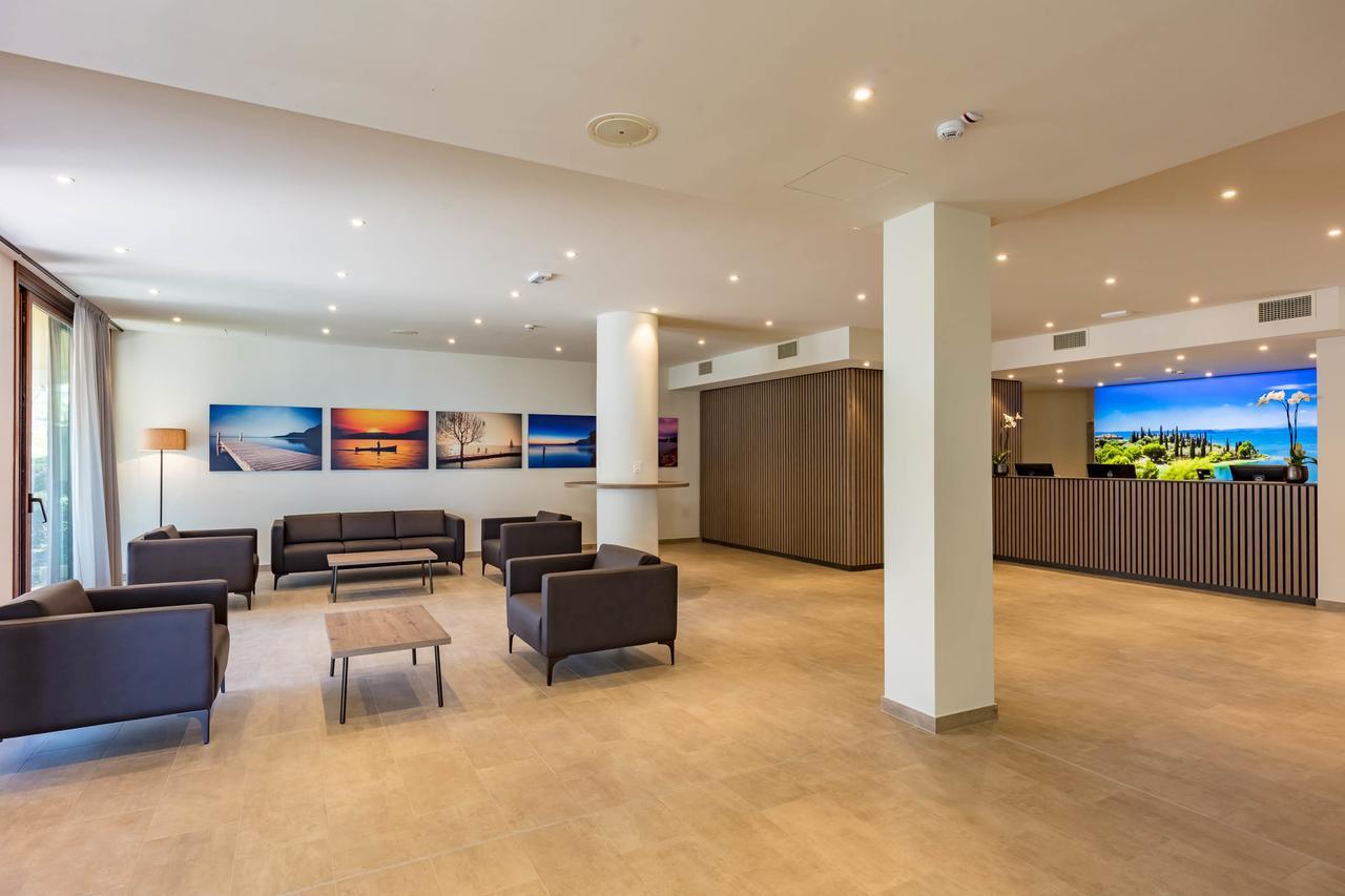 Le Torri Del Garda Familyspa Resort Торри-дель-Бенако Экстерьер фото