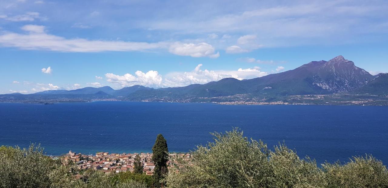 Le Torri Del Garda Familyspa Resort Торри-дель-Бенако Экстерьер фото
